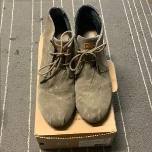 TOMS Desert Suede Wedge